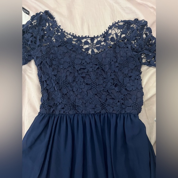 navy blue lace/crochet gown - Picture 3 of 5